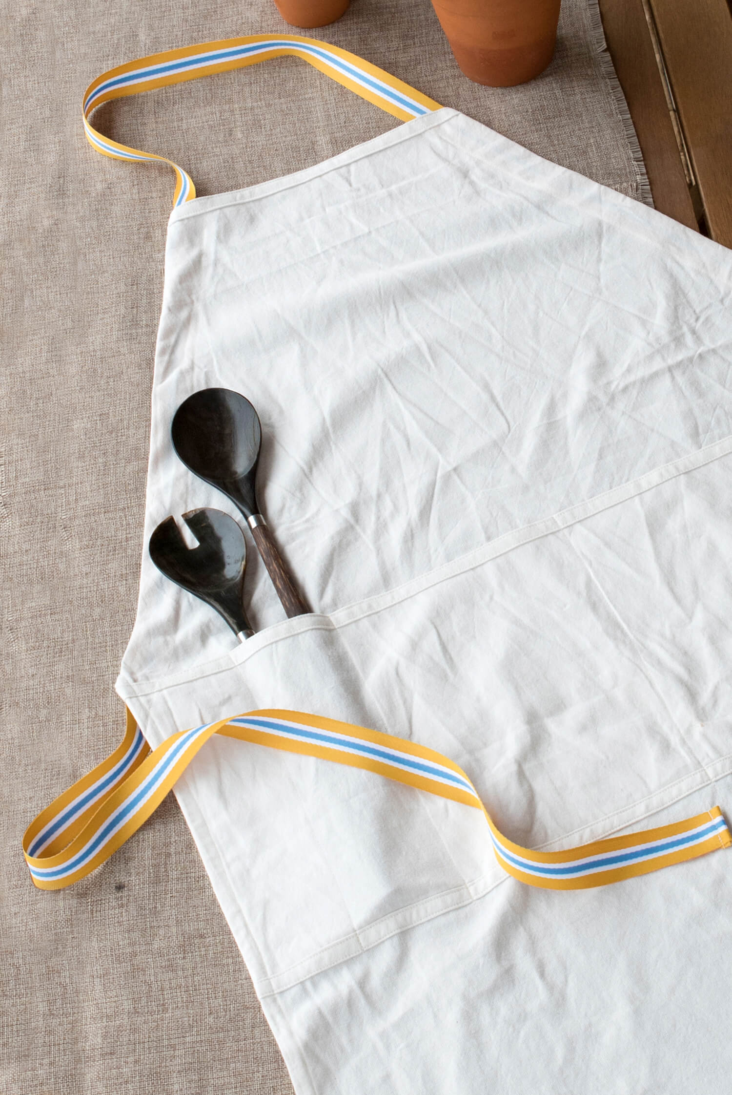 Free Pattern— The Everybody Apron
